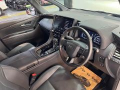 Toyota Alphard Hybrid 2.5L Premium Edition - photo 14
