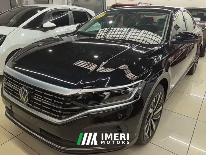 Volkswagen Passat Outstanding Edition 330TSI Elite