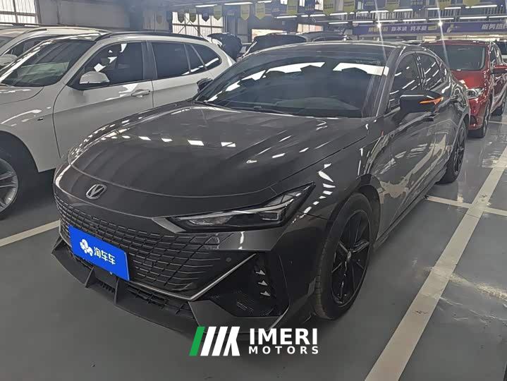 Changan UNI-V 1.5T Deluxe - ავტომობილი ჩინეთიდან