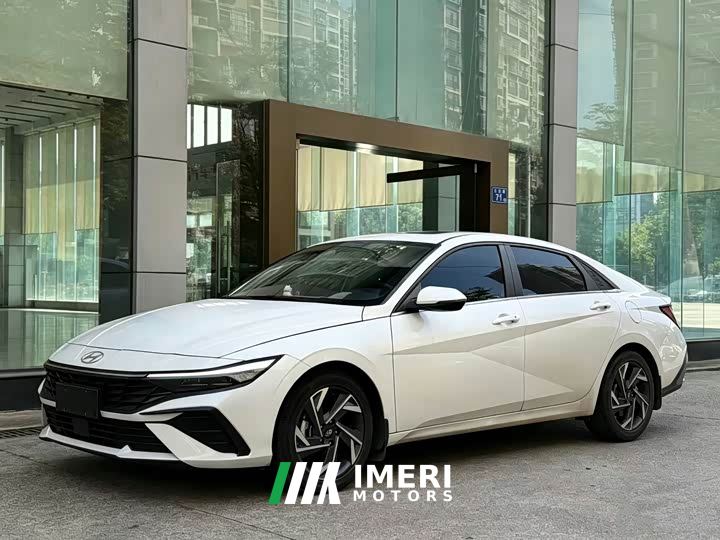 Hyundai Elantra 1.5L CVT Luxury