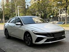Hyundai Elantra 1.5L CVT Luxury - ფოტო 3