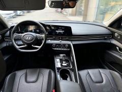 Hyundai Elantra 1.5L CVT Luxury - ფოტო 5