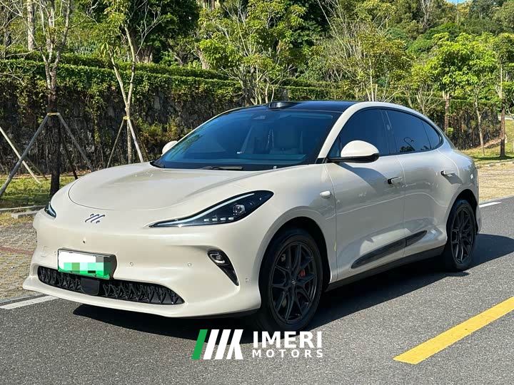 IM Motors Zhiji LS6 Lingxi Intelligent Driving Edition - car from China