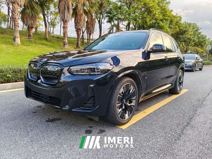 BMW iX3 Premier