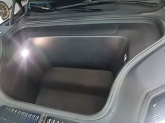 NIO ES8 Six-Seat Executive Signature Edition - ფოტო 19