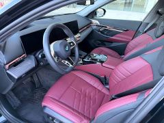BMW 5 Series 530Li Luxury M Sport Package - ფოტო 4