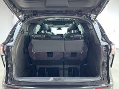 Toyota Gravia 2.5L Hybrid Prestige Plus AWD - ფოტო 8