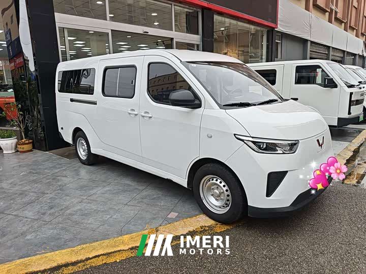 Wuling Yangguang 400km Passenger Vehicle Comfort Edition