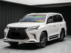 Lexus LX 570 Middle East Edition - ფოტო 1