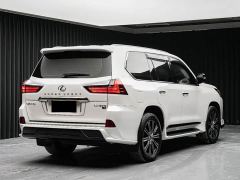 Lexus LX 570 Middle East Edition - ფოტო 5