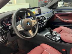 BMW 5 Series 530Li Luxury M Sport Package - ფოტო 8