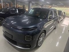 Leapmotor D19 Extended Range 500 Deluxe Edition Six-Seater - photo 1