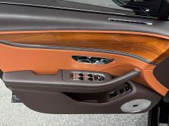 Bentley Flying Spur Plug-in Hybrid 2.9T V6 - photo 19