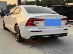 Volvo S60 B4 Smart Luxury Edition - ფოტო 9