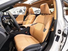 Lexus ES 300h Premium Edition - ფოტო 11