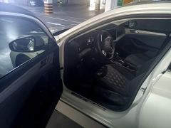 Volkswagen Sagitar 300TSI DSG Excellence Edition - ფოტო 12