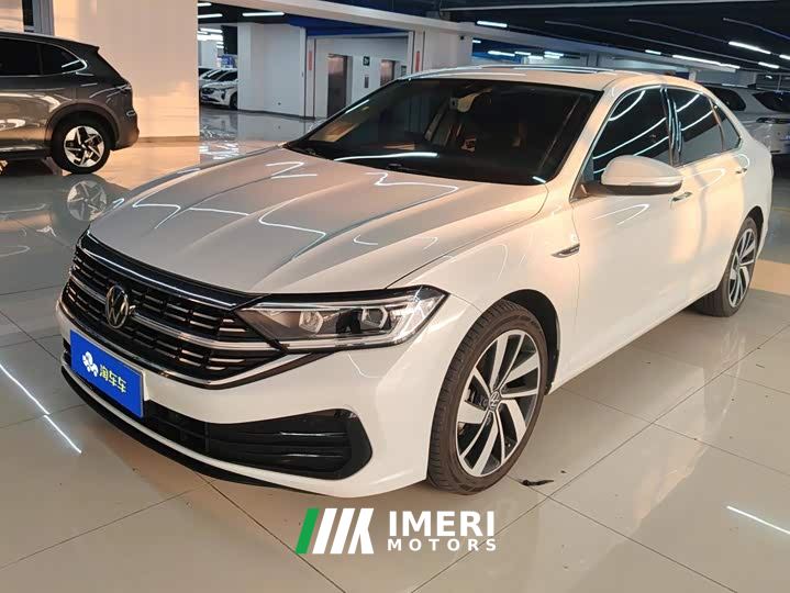 Volkswagen Sagitar 300TSI DSG Excellence Edition - ავტომობილი ჩინეთიდან