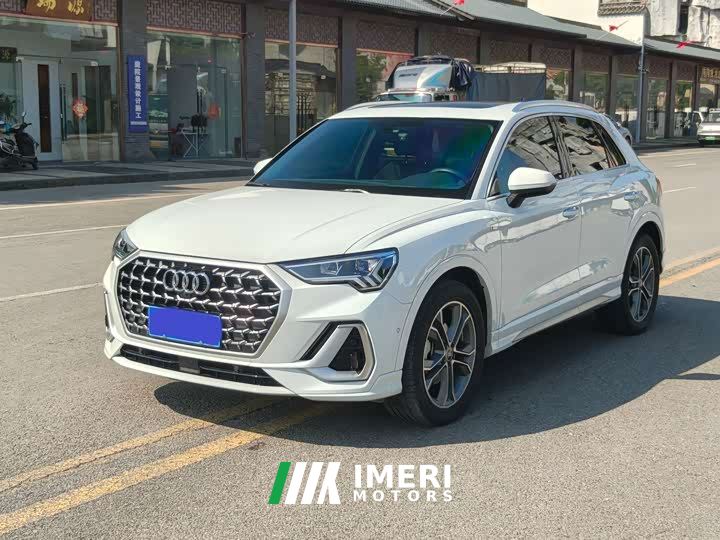 Audi Q3 40 TFSI Sporty Fashion Edition - car from China