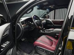 Lexus LX 570 Middle East Edition - ფოტო 14