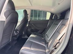 Tesla Model Y Performance All-Wheel Drive - ფოტო 10