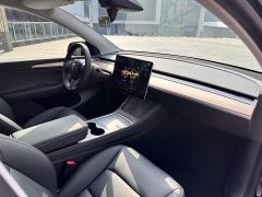 Tesla Model Y Performance All-Wheel Drive - ფოტო 8