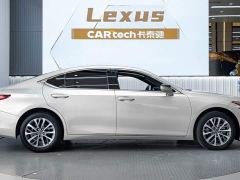 Lexus ES 200 Excellence Edition - ფოტო 4