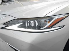 Lexus ES 200 Excellence Edition - ფოტო 8