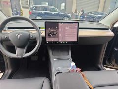Tesla Model Y Rear-Wheel Drive - ფოტო 5