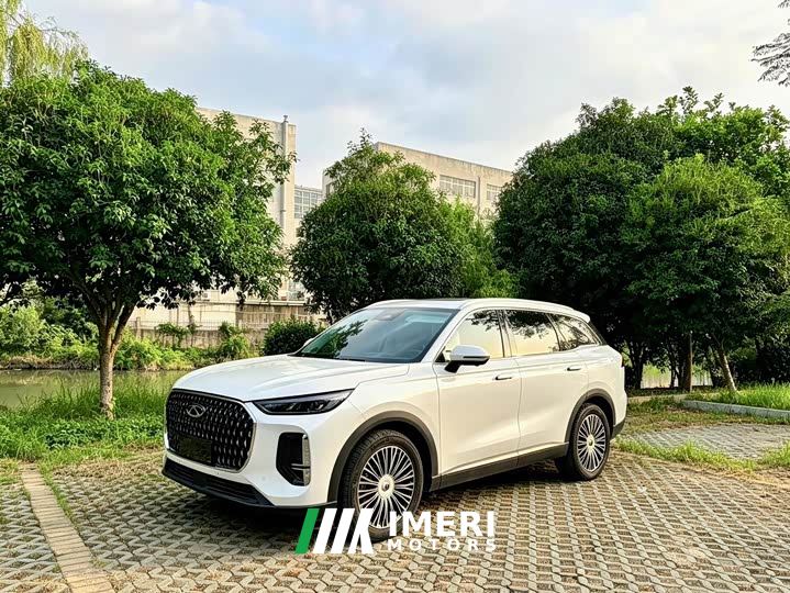 Chery Tiggo 8L 2.0T FWD Luxury 5-Seater - автомобиль из Китая