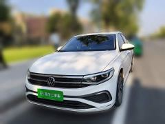 Volkswagen Bora 200TSI DSG Comfort Navigation Edition - ფოტო 1