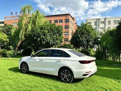 Geely Emgrand 4th Generation 1.5L CVT Flagship - photo 6