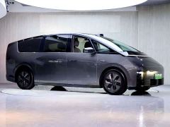 Li Auto Li Xiang MEGA Ultra - photo 2
