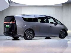 Li Auto Li Xiang MEGA Ultra - photo 5