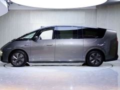 Li Auto Li Xiang MEGA Ultra - photo 6