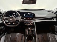 Hyundai Elantra 1.5L CVT Luxury - фото 10