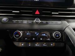 Hyundai Elantra 1.5L CVT Luxury - фото 14