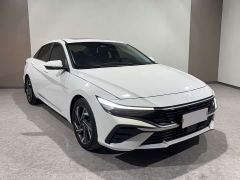 Hyundai Elantra 1.5L CVT Luxury - фото 2