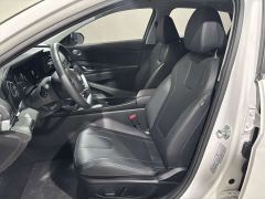 Hyundai Elantra 1.5L CVT Luxury - фото 7