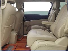 Buick GL8 Facelift Land Executive Cabin Luxury - photo 5