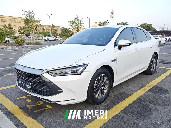 BYD Qin PLUS Glory Edition DM-i 55KM Leading