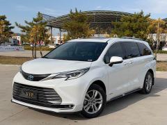 Toyota Sienna 2.5L Hybrid Premium Edition - photo 1
