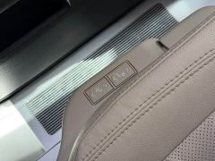 Toyota Sienna 2.5L Hybrid Premium Edition - photo 18