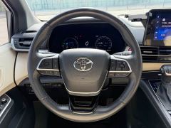 Toyota Sienna 2.5L Hybrid Premium Edition - photo 20