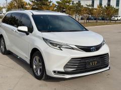 Toyota Sienna 2.5L Hybrid Premium Edition - photo 6