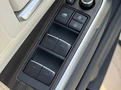 Toyota Sienna 2.5L Hybrid Premium Edition - photo 9