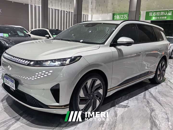 Dongfeng eπ008 210Max Extended Range 6-Seater - автомобиль из Китая
