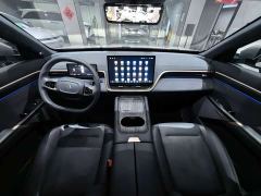 Dongfeng eπ008 210Max Extended Range 6-Seater - фото 9