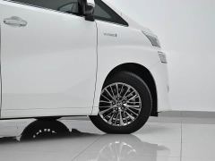 Toyota Vellfire Dual Motor 2.5L HV Premium Edition - фото 6