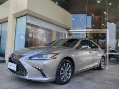 Lexus ES 200 Premium Edition - ფოტო 2