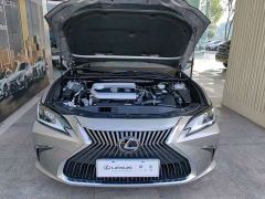Lexus ES 200 Premium Edition - ფოტო 5